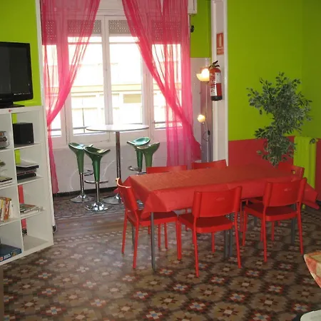 Berni's House דירה