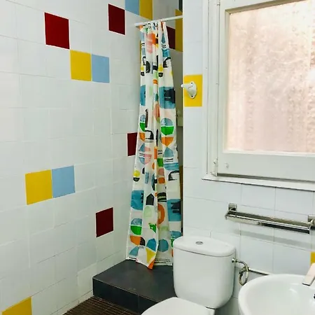 Berni's House برشلونة